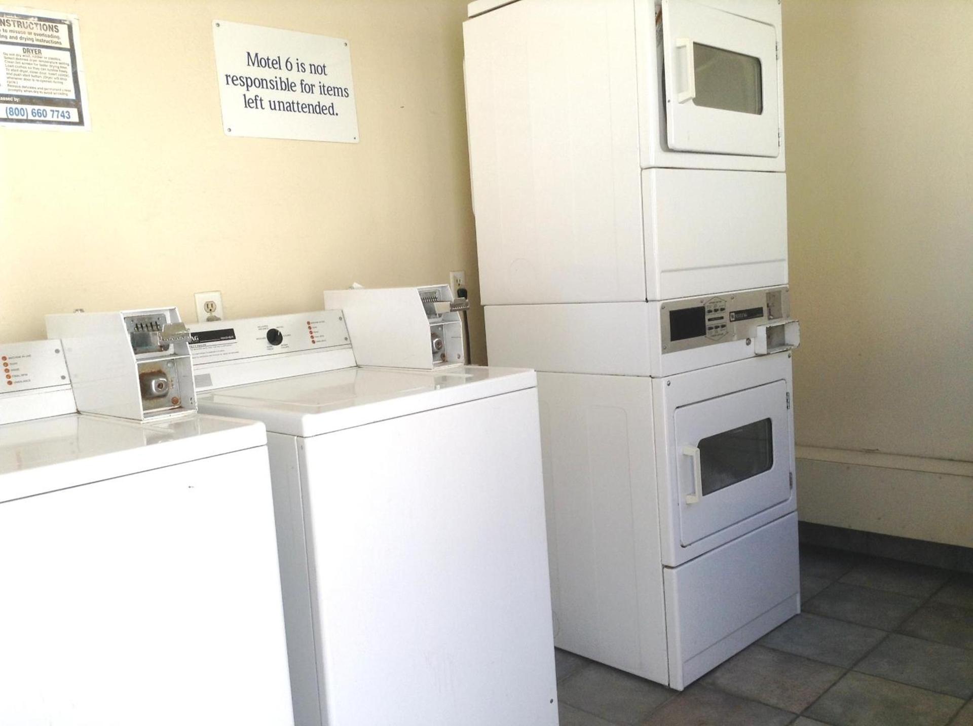 Motel 6 Hemet photo 40