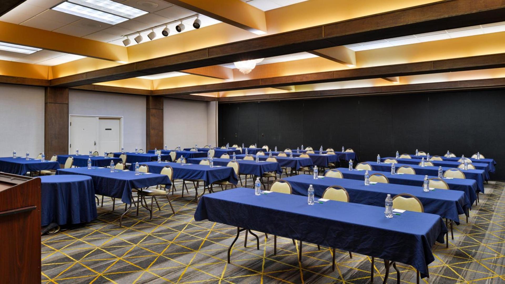 Holiday Inn Great Falls-Convention Center by IHG photo 35