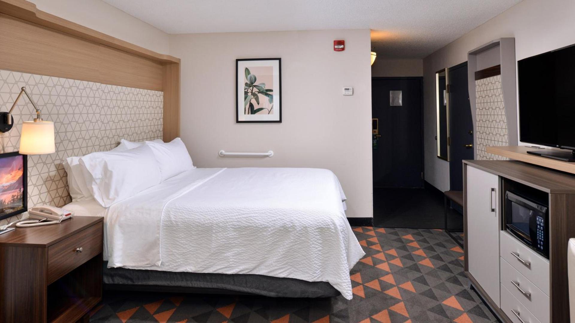 Holiday Inn Great Falls-Convention Center by IHG photo 81