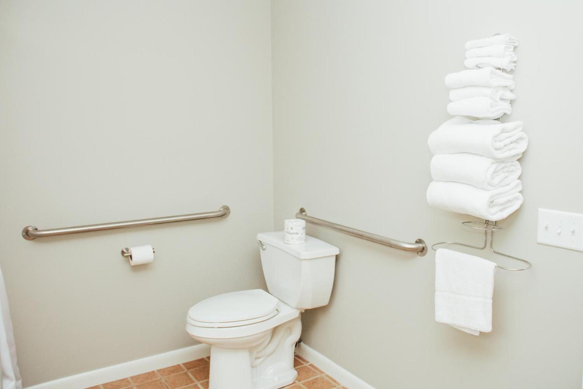 Country Squire Inn and Suites photo 25