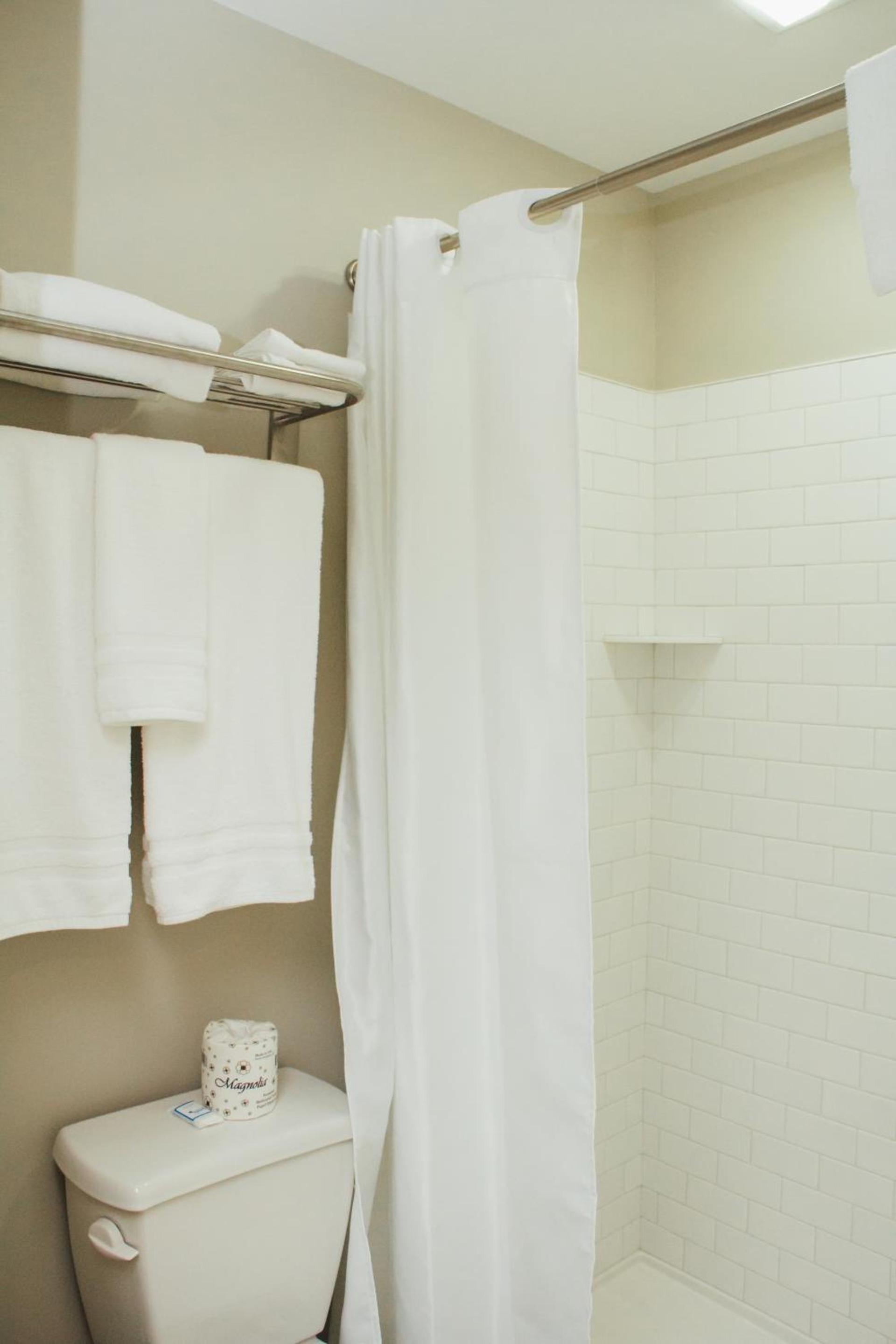 Country Squire Inn and Suites photo 33
