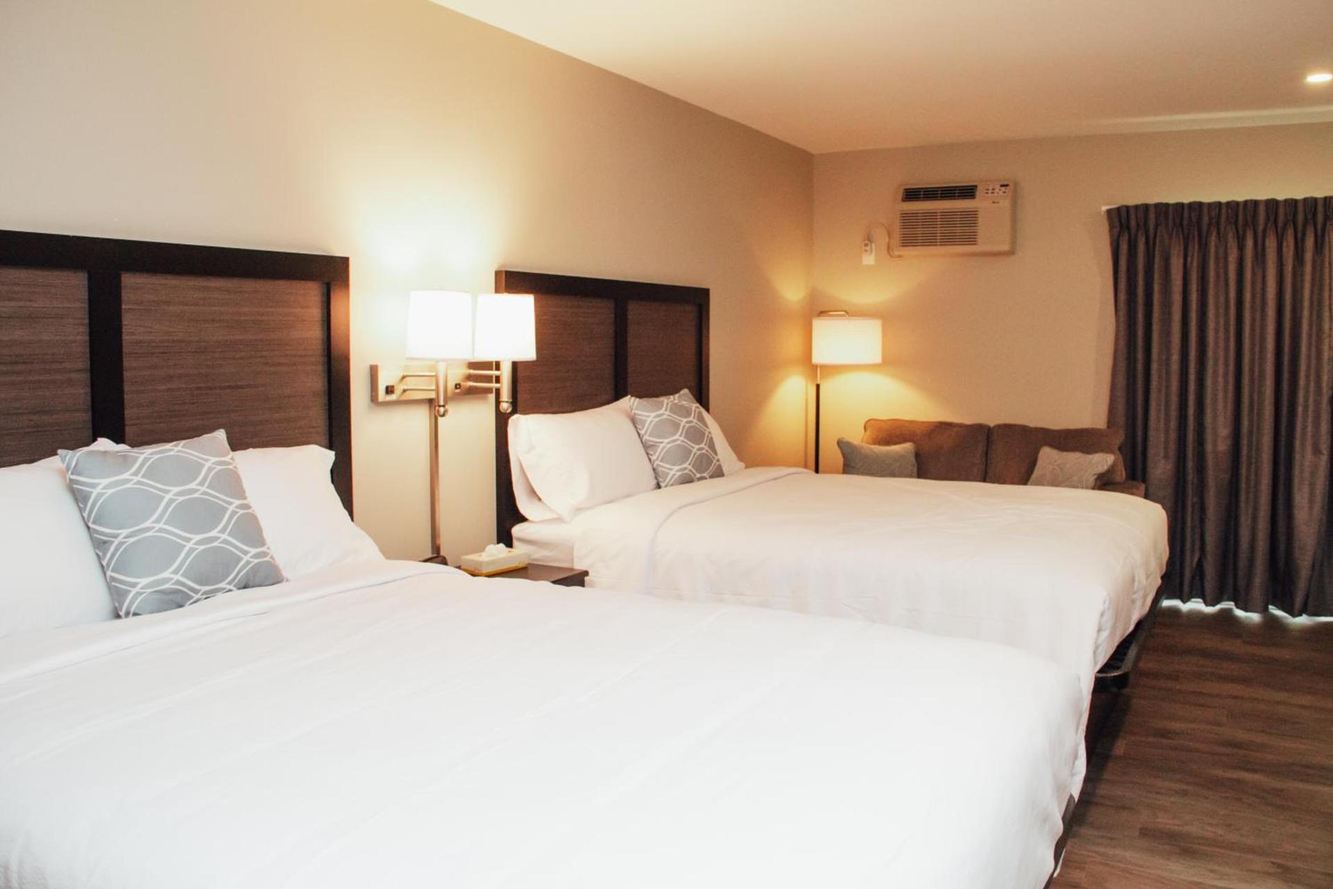 Country Squire Inn and Suites photo 34