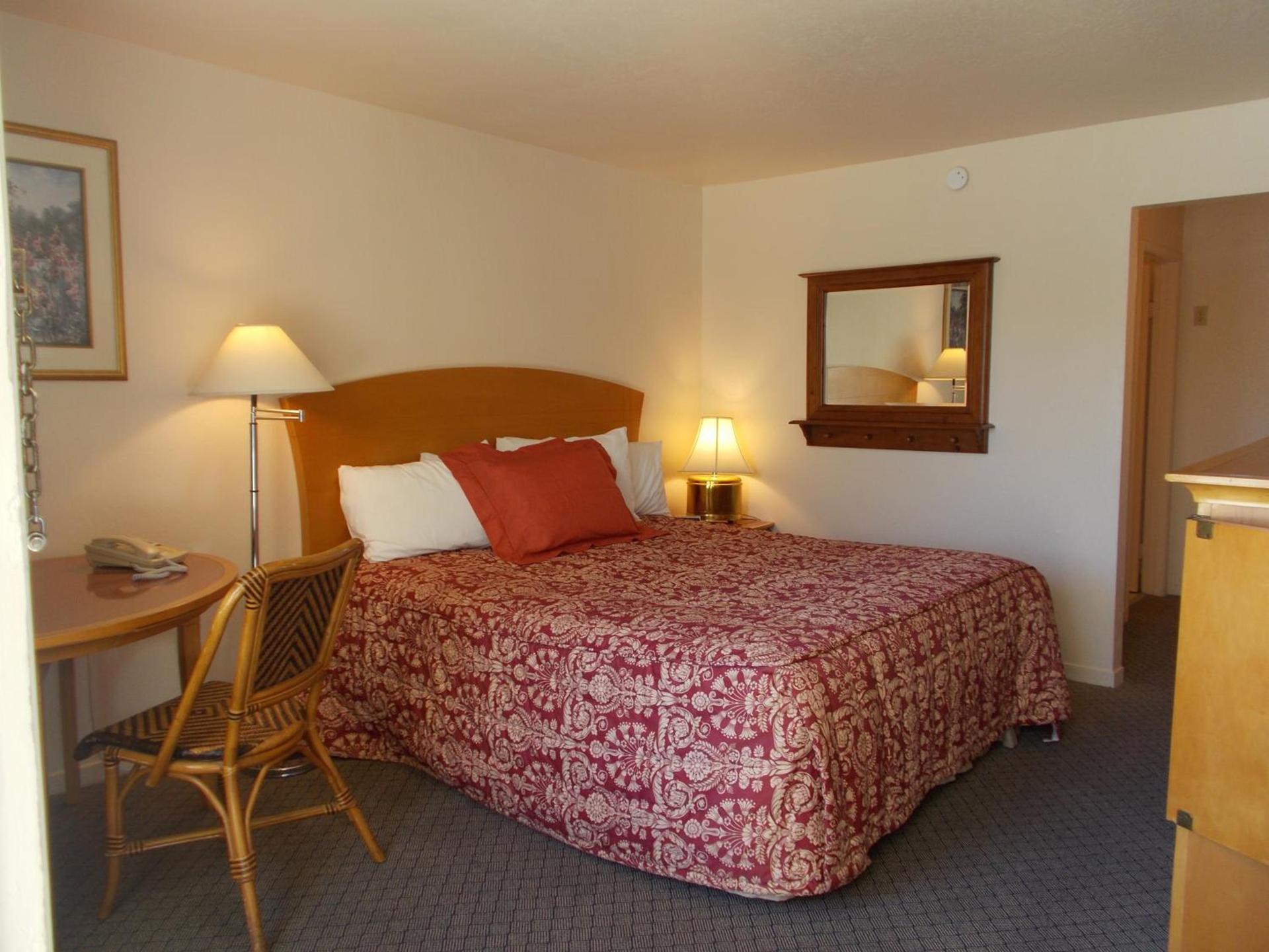 Colusa Riverside Inn photo 12