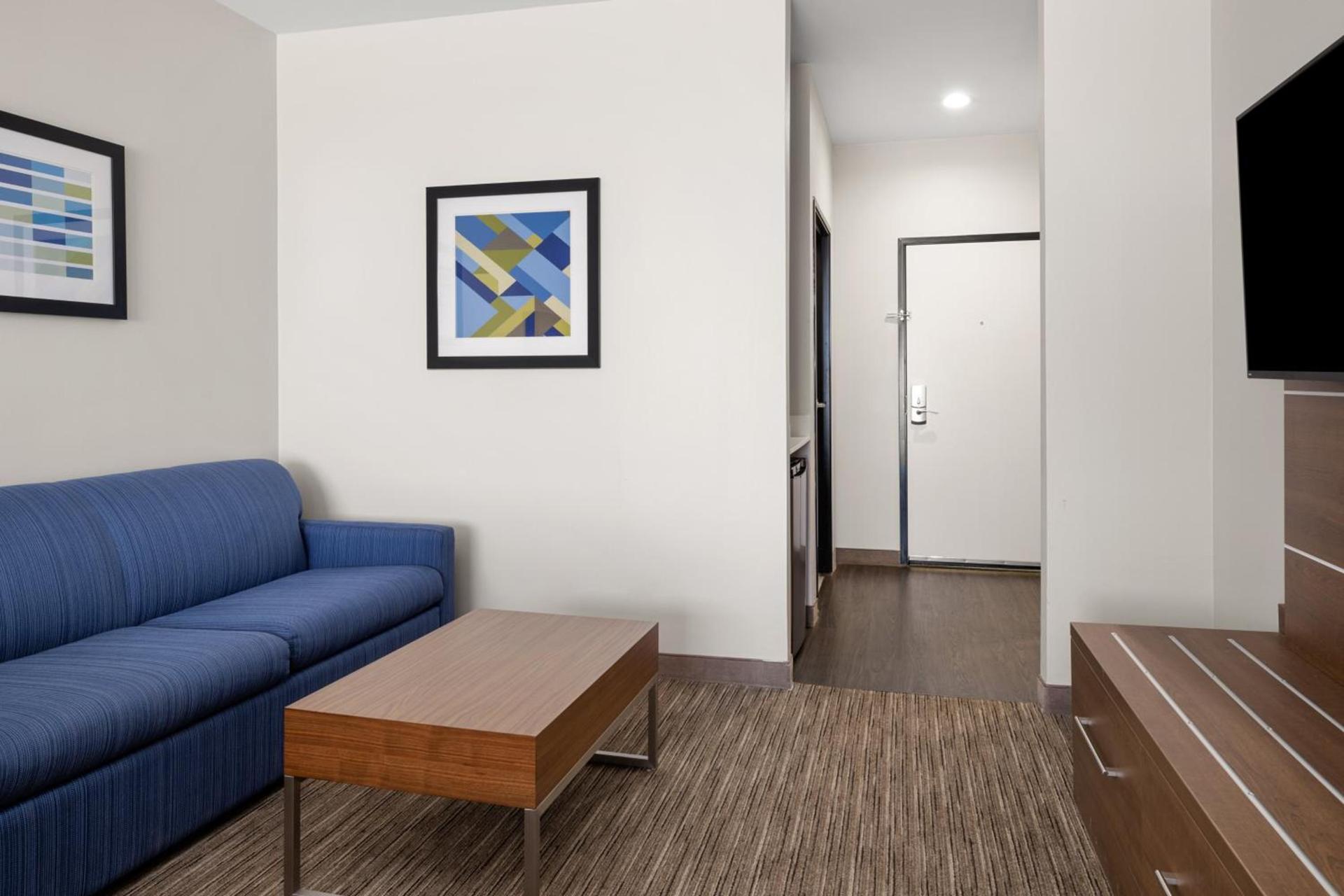 Holiday Inn Express & Suites Graham by IHG photo 27