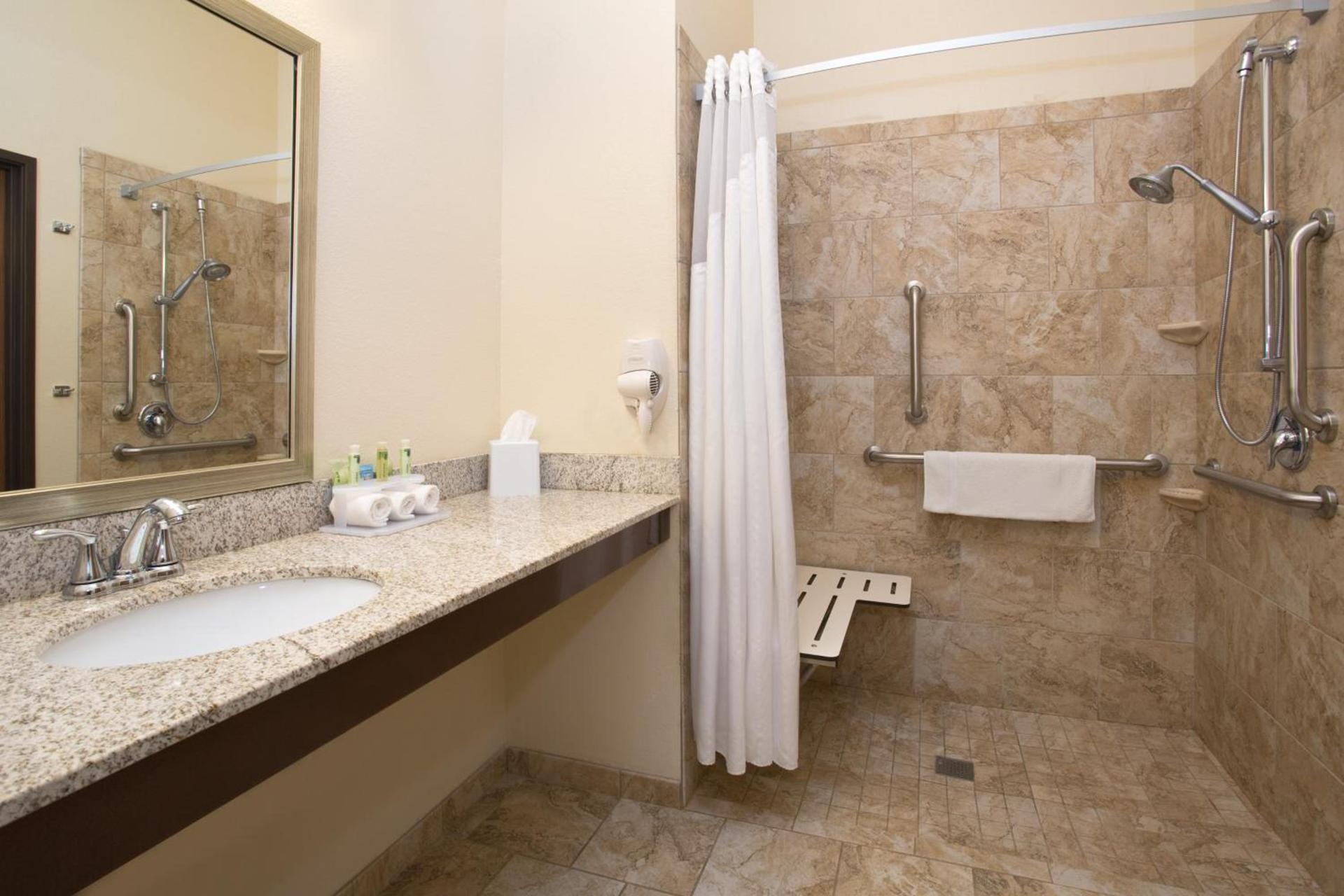 Holiday Inn Express & Suites Glendive by IHG photo 55