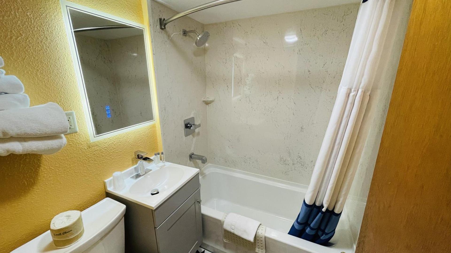 Apple Inn Motel photo 26
