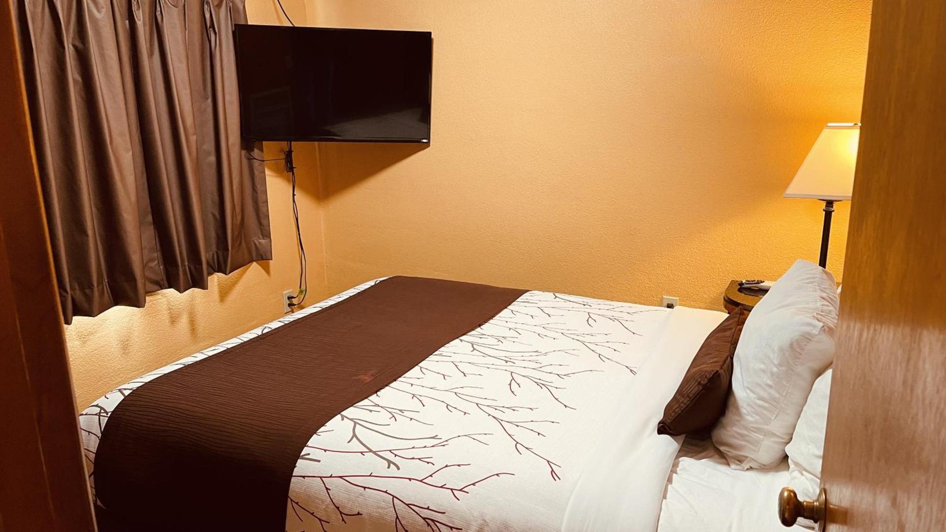 Apple Inn Motel photo 31