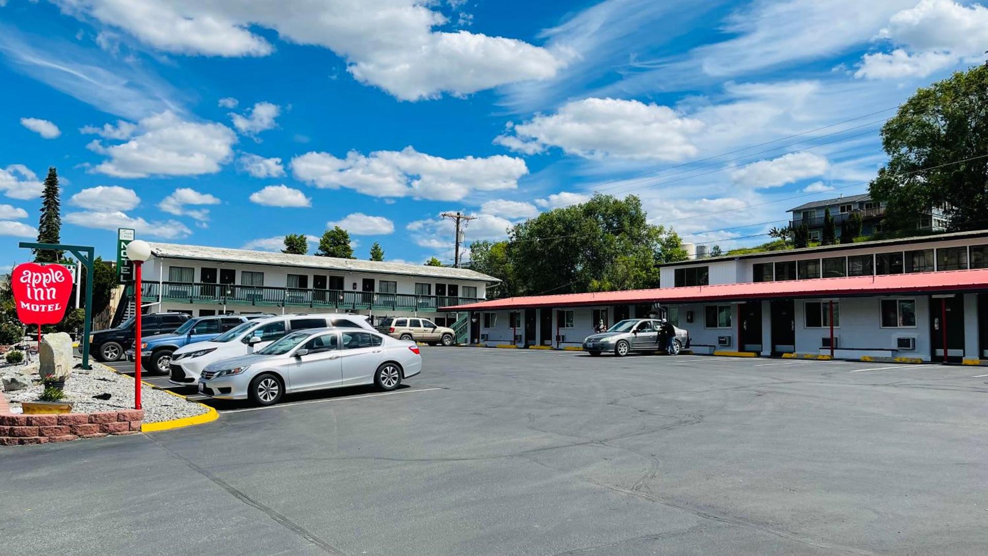 Apple Inn Motel photo 41