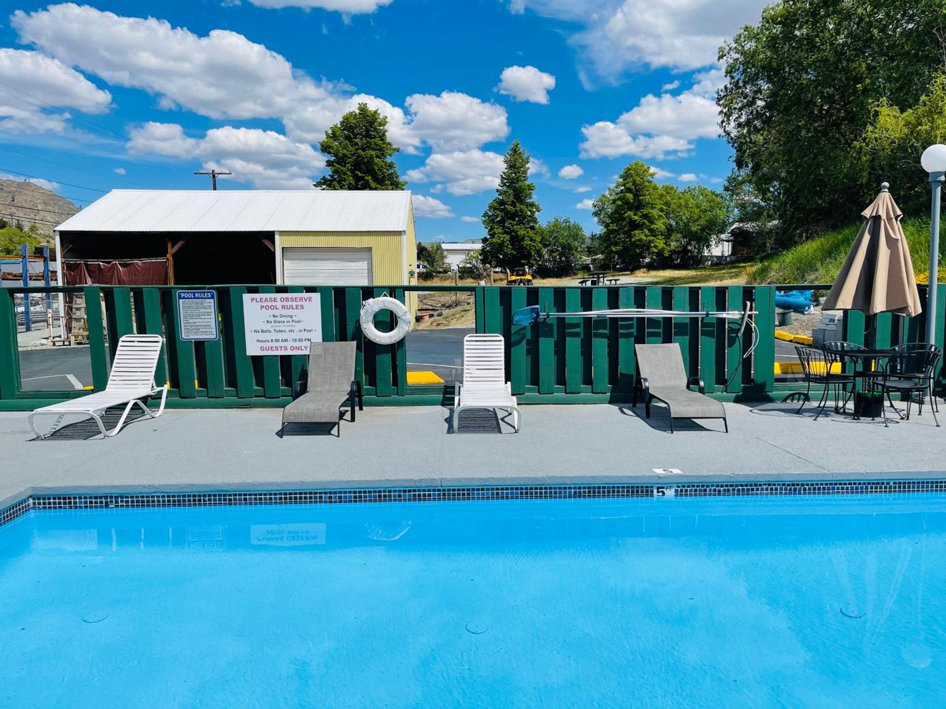 Apple Inn Motel photo 40