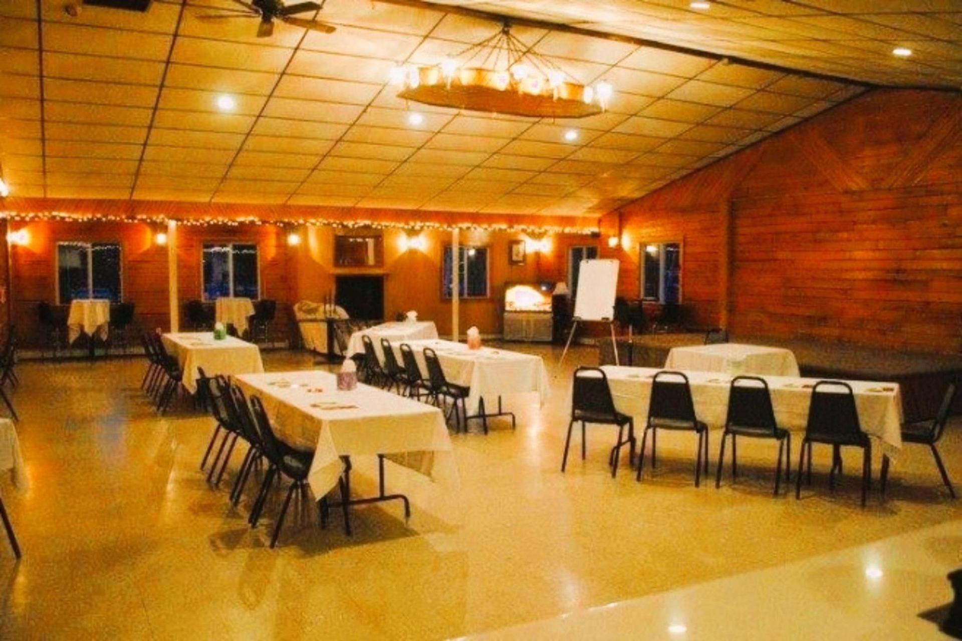 Love Hotels St John River by OYO at Fort Kent ME photo 11