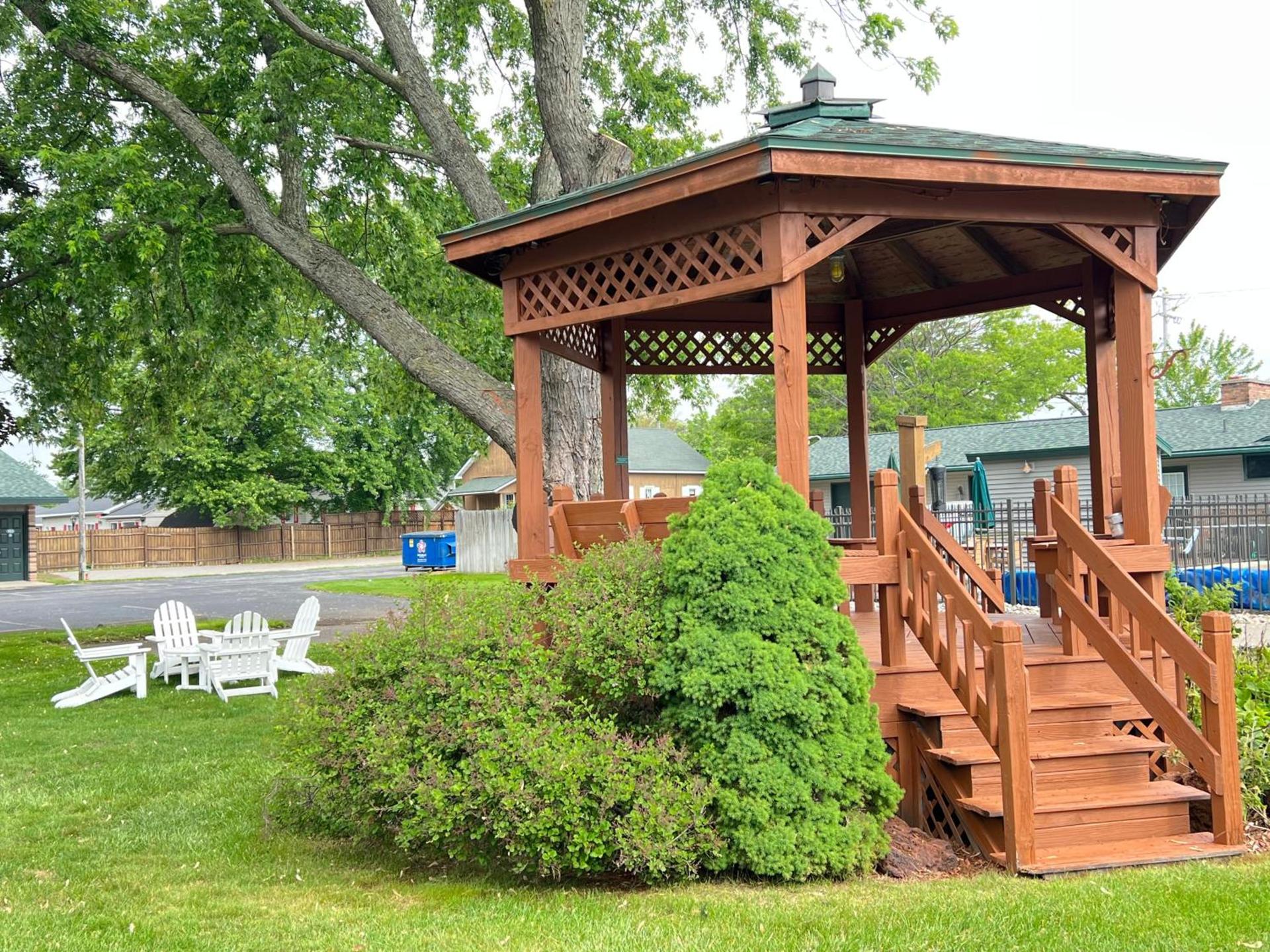 Viking Arms Inn - Ludington photo 4