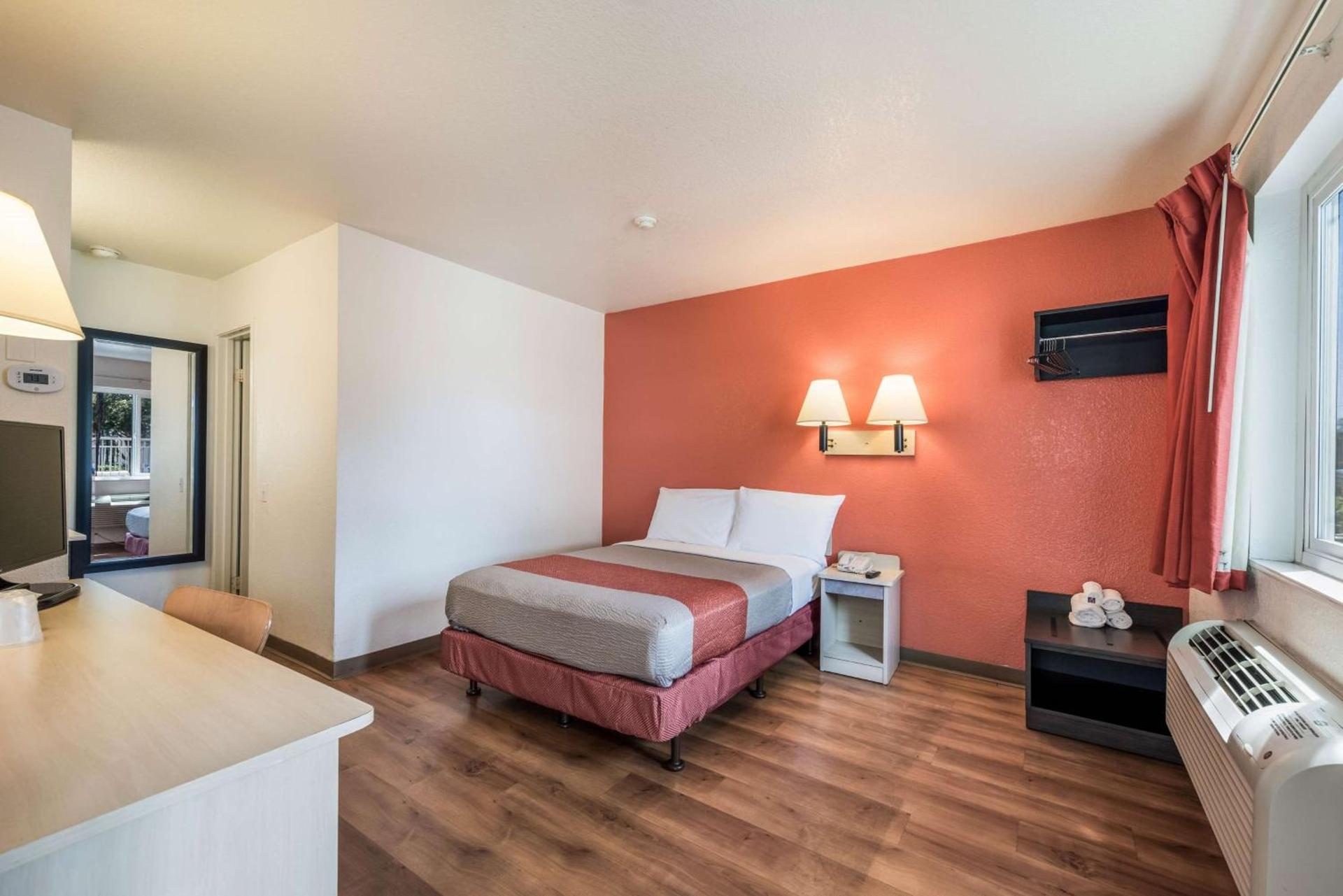 Motel 6-Rohnert Park, CA photo 8
