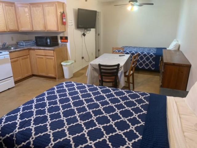Cotulla Executive Inn photo 19