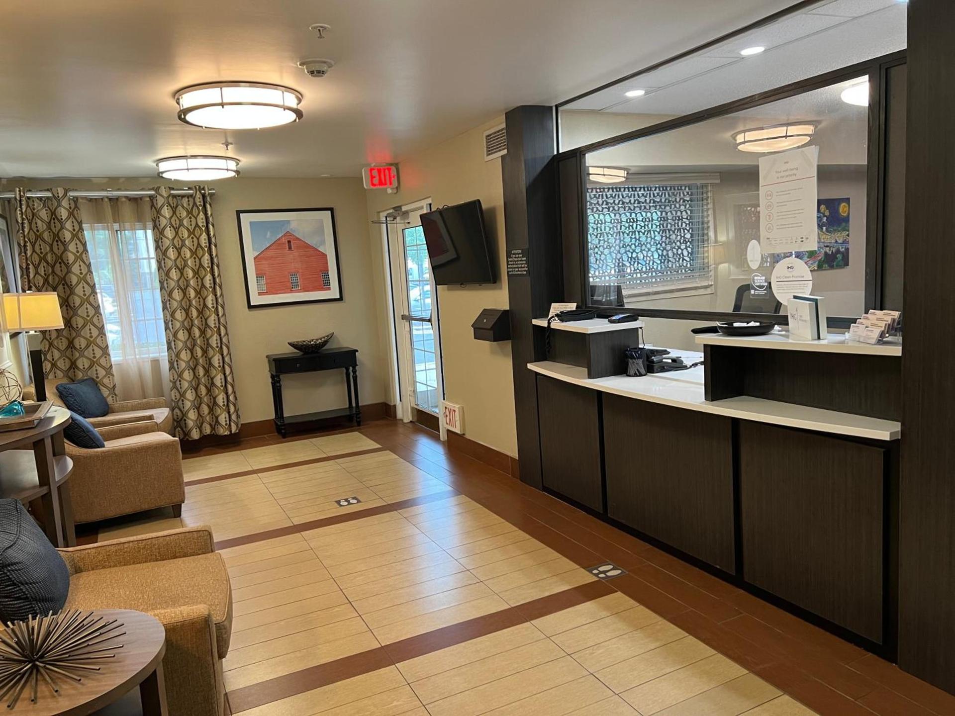Candlewood Suites Washington-Dulles Herndon by IHG photo 4