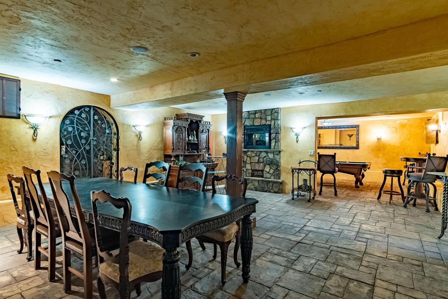 Chateau Coralini photo 16