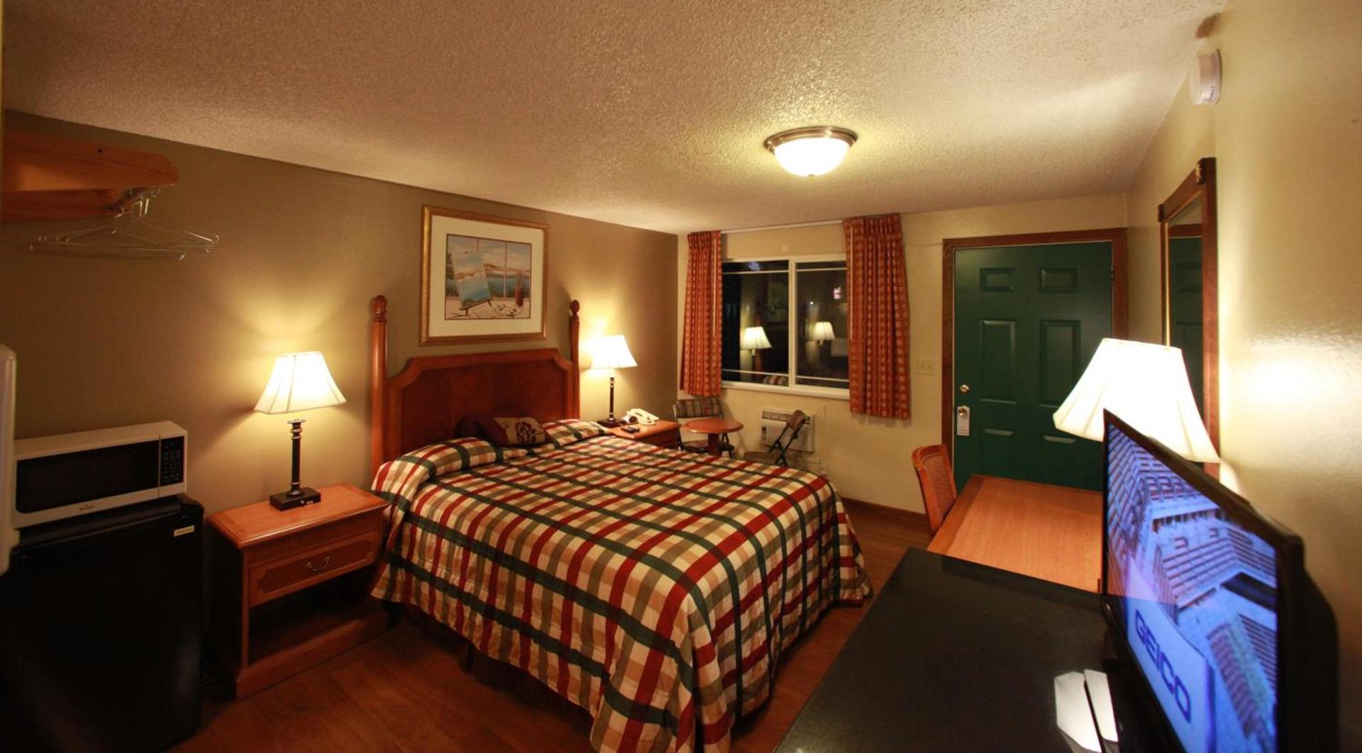Executive Motel photo 12