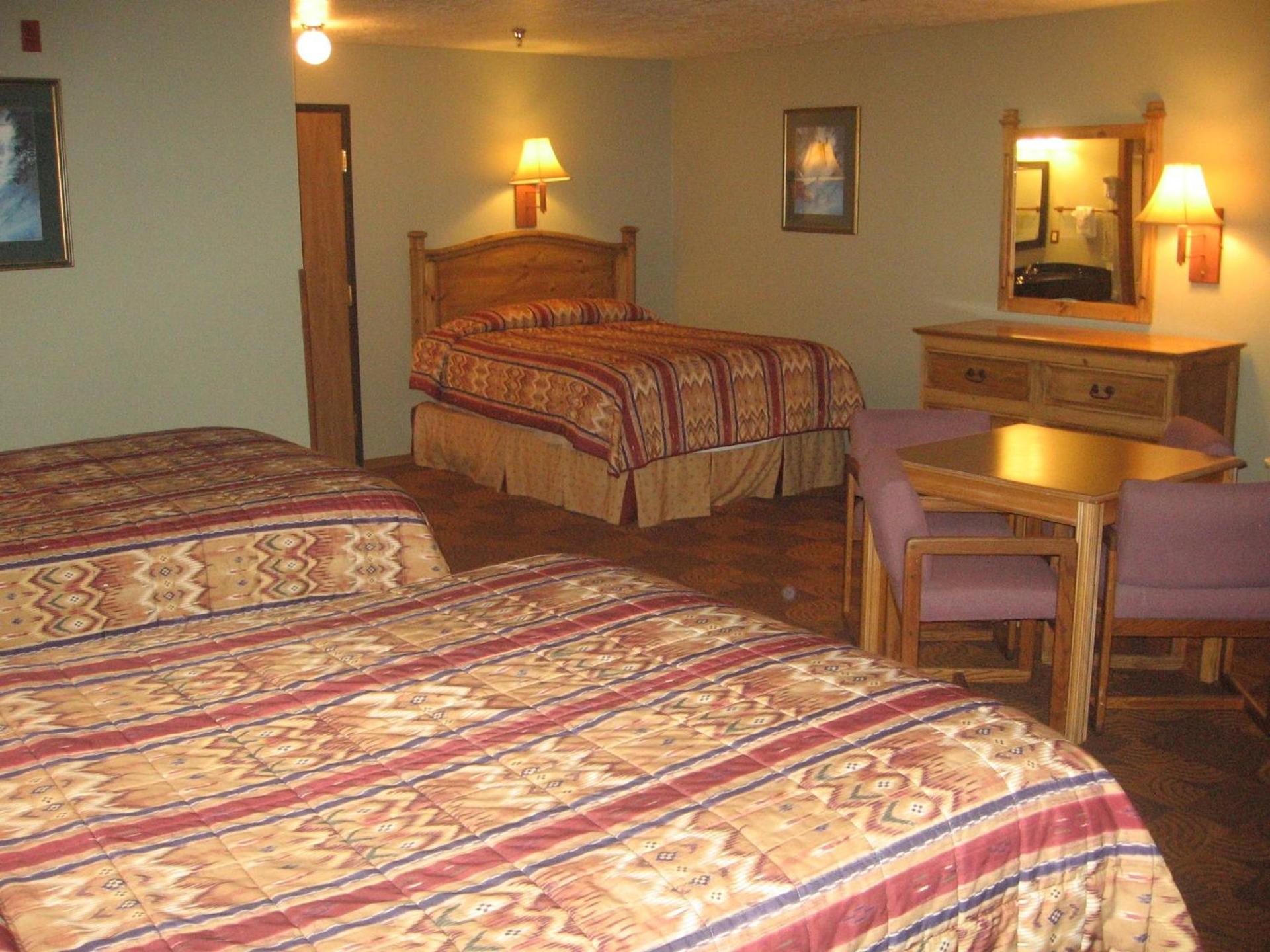 New Summit Inn photo 25