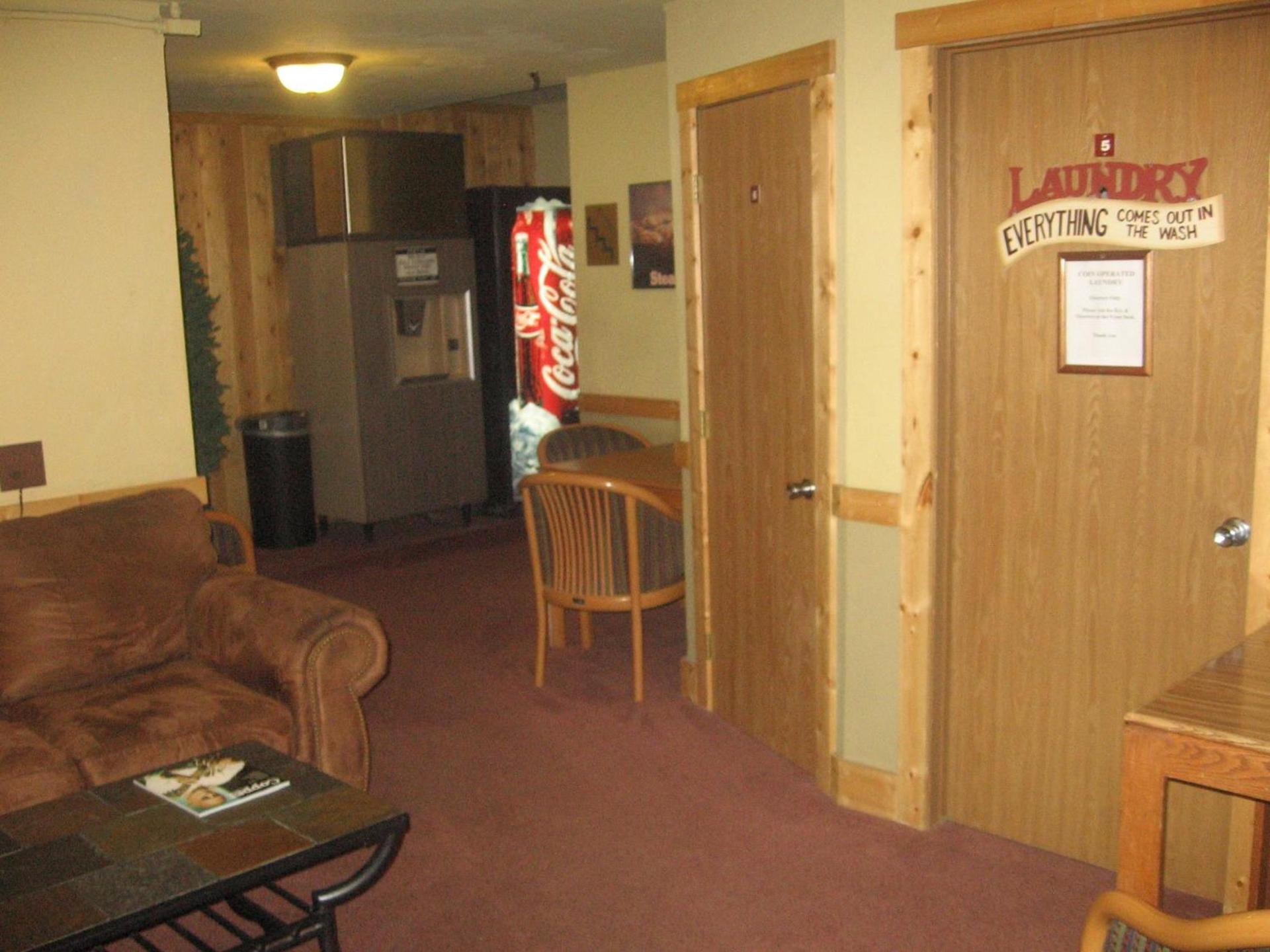 New Summit Inn photo 17