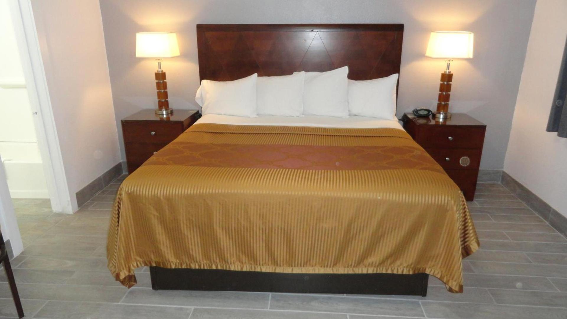 ECONOMY INN photo 26