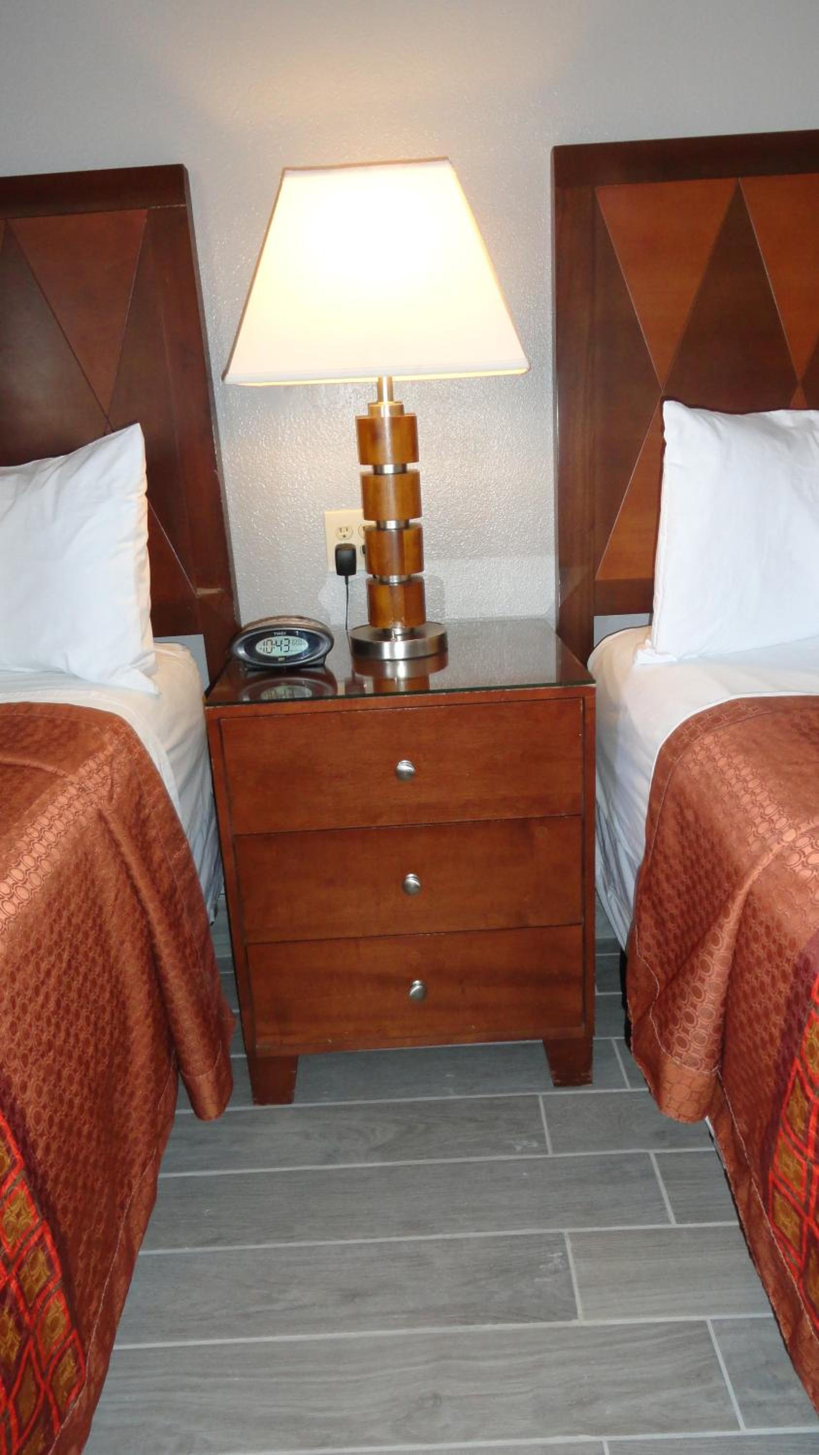ECONOMY INN photo 21