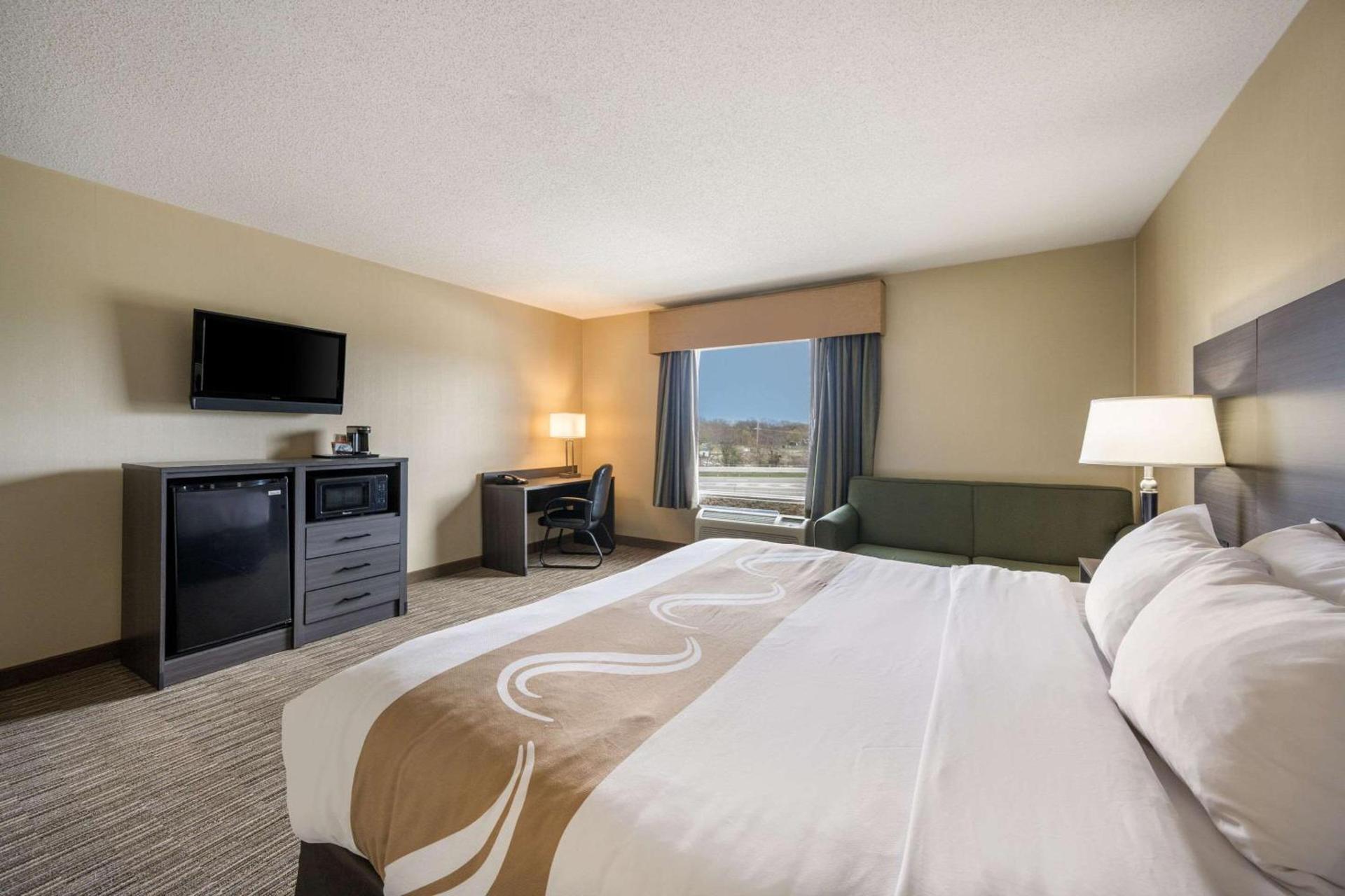 Quality Inn & Suites Fishkill South near I-84 photo 7