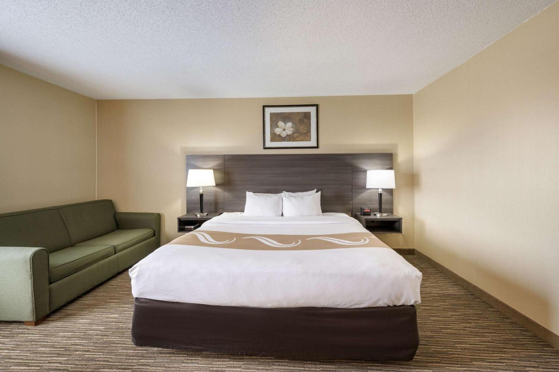 Quality Inn & Suites Fishkill South near I-84 photo 9