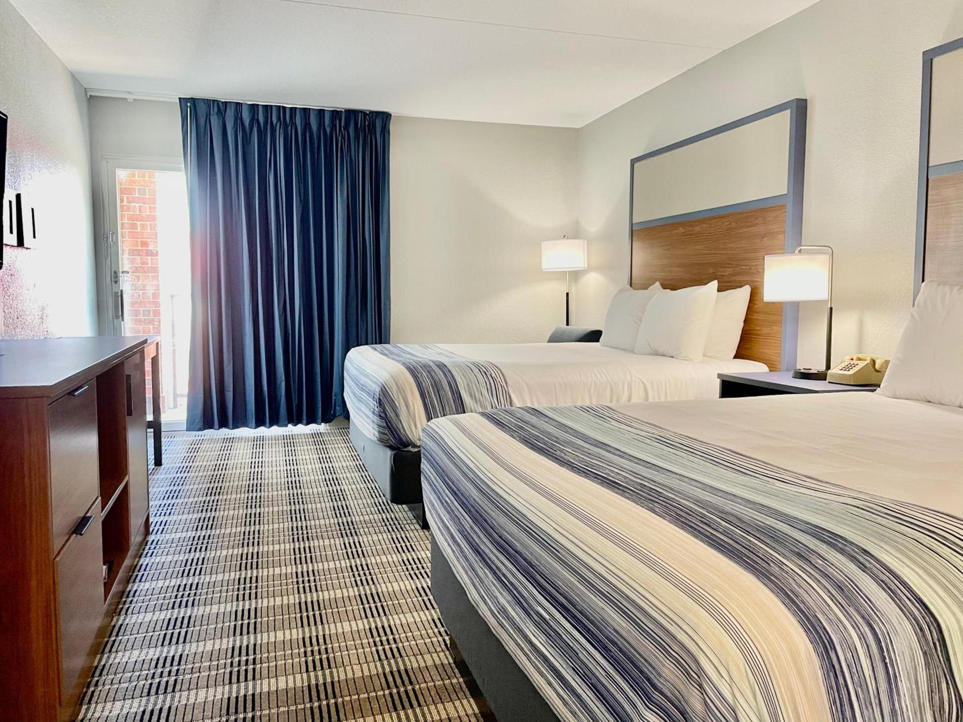 AmericInn by Wyndham Branson & Conference Center photo 43