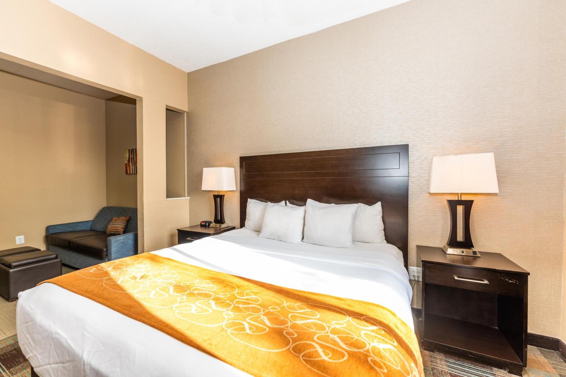 Comfort Suites Houston West at Clay Road photo 66