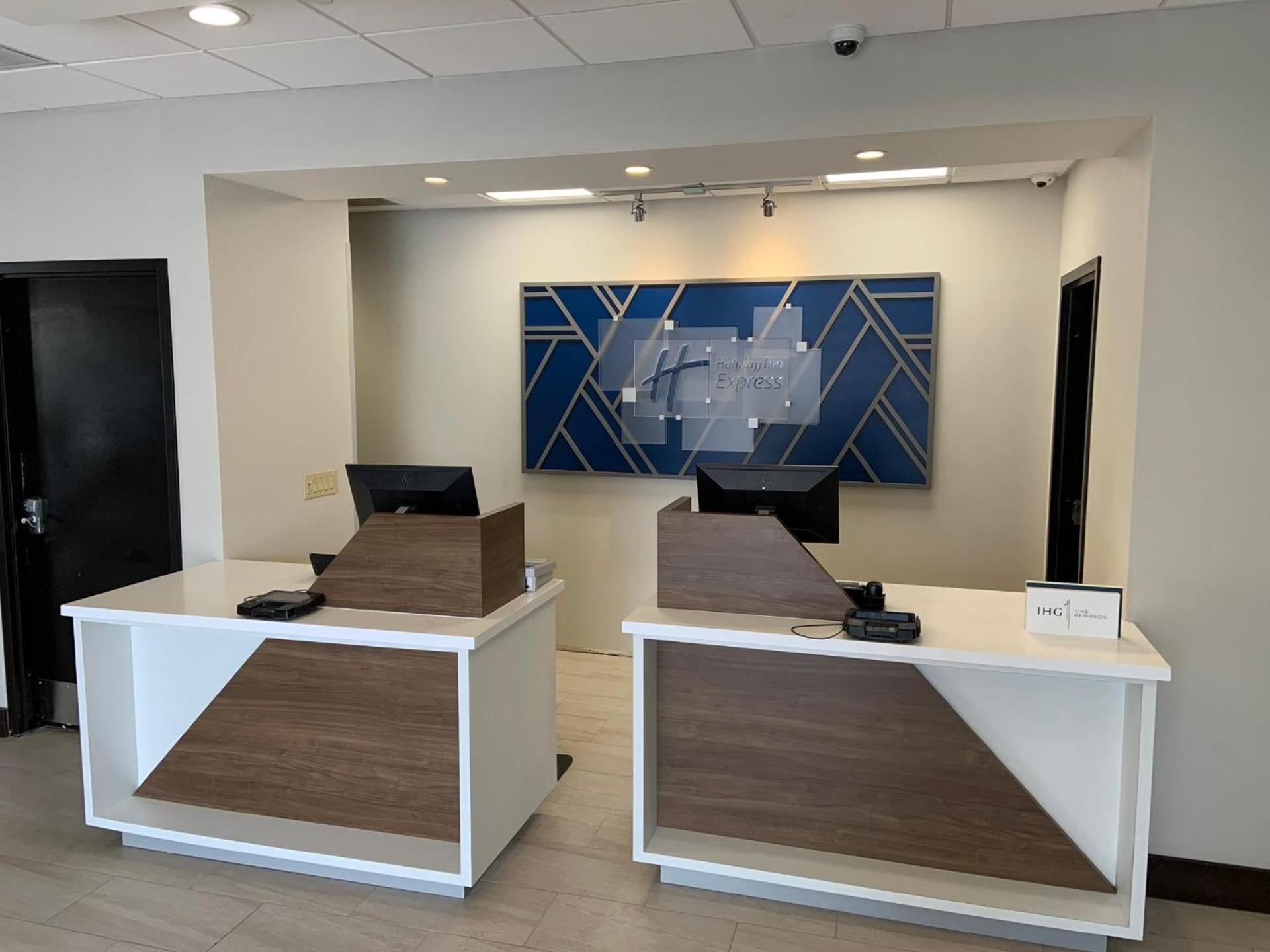 Holiday Inn Express Hotel & Suites Hermosa Beach by IHG photo 48