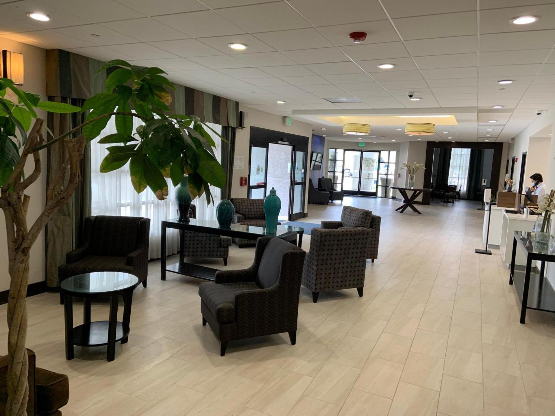Holiday Inn Express Hotel & Suites Hermosa Beach by IHG photo 61