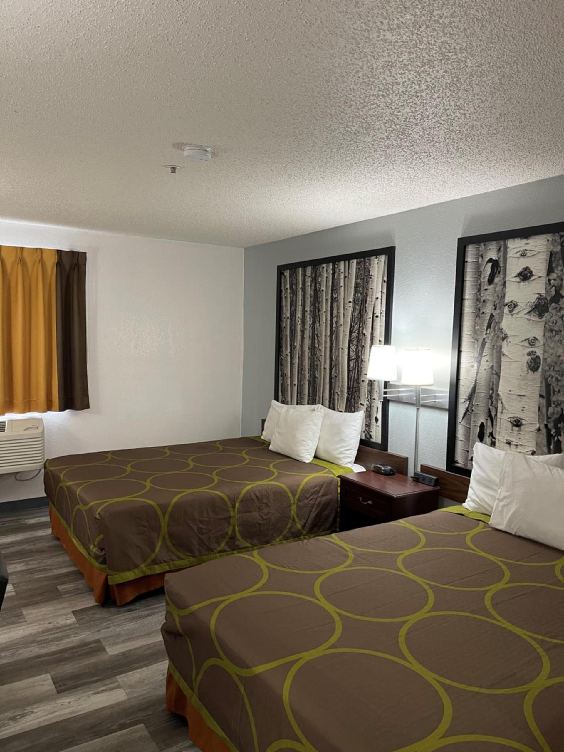 Super 8 by Wyndham Trinidad photo 5