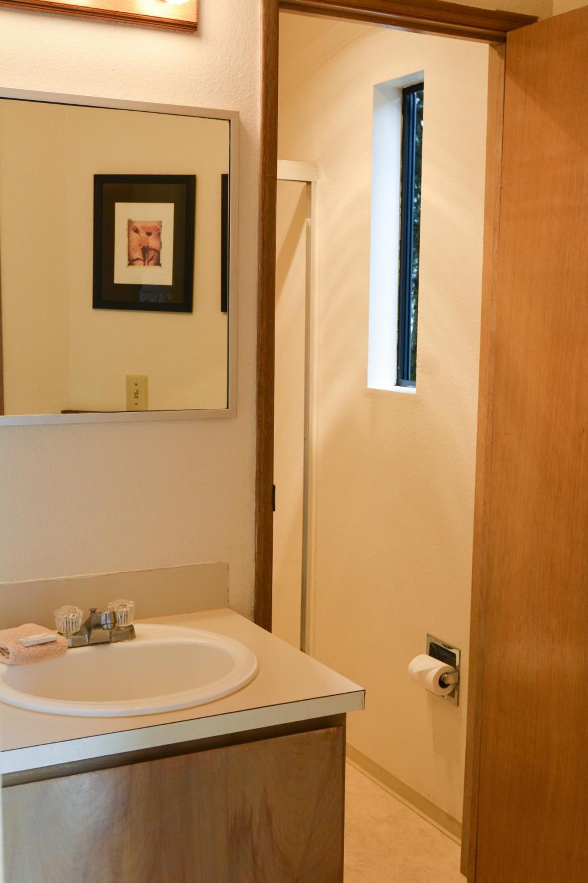 Surfcrest Resort photo 9