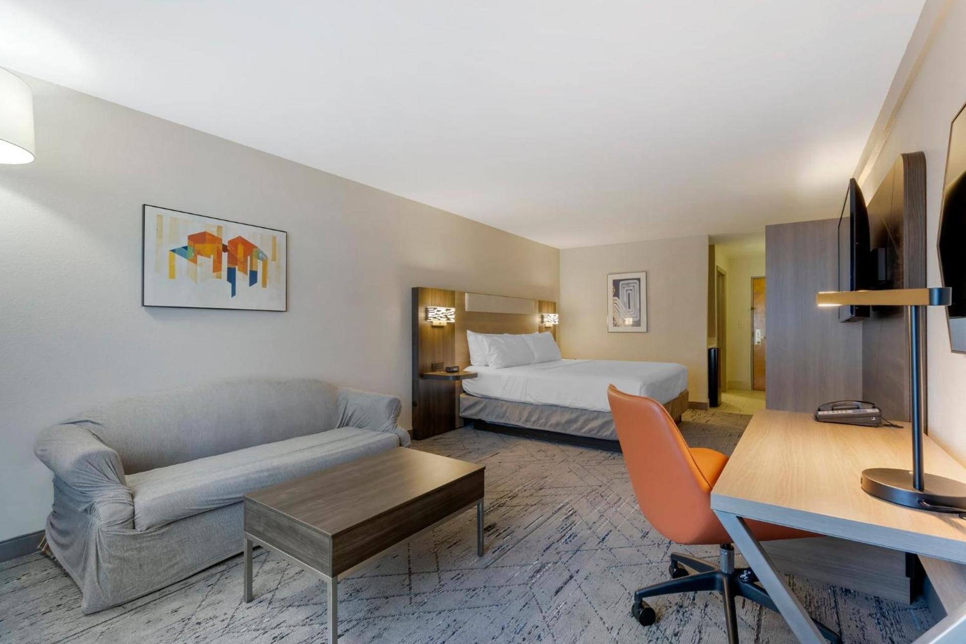 Holiday Inn Express Hotel & Suites - The Villages by IHG photo 55