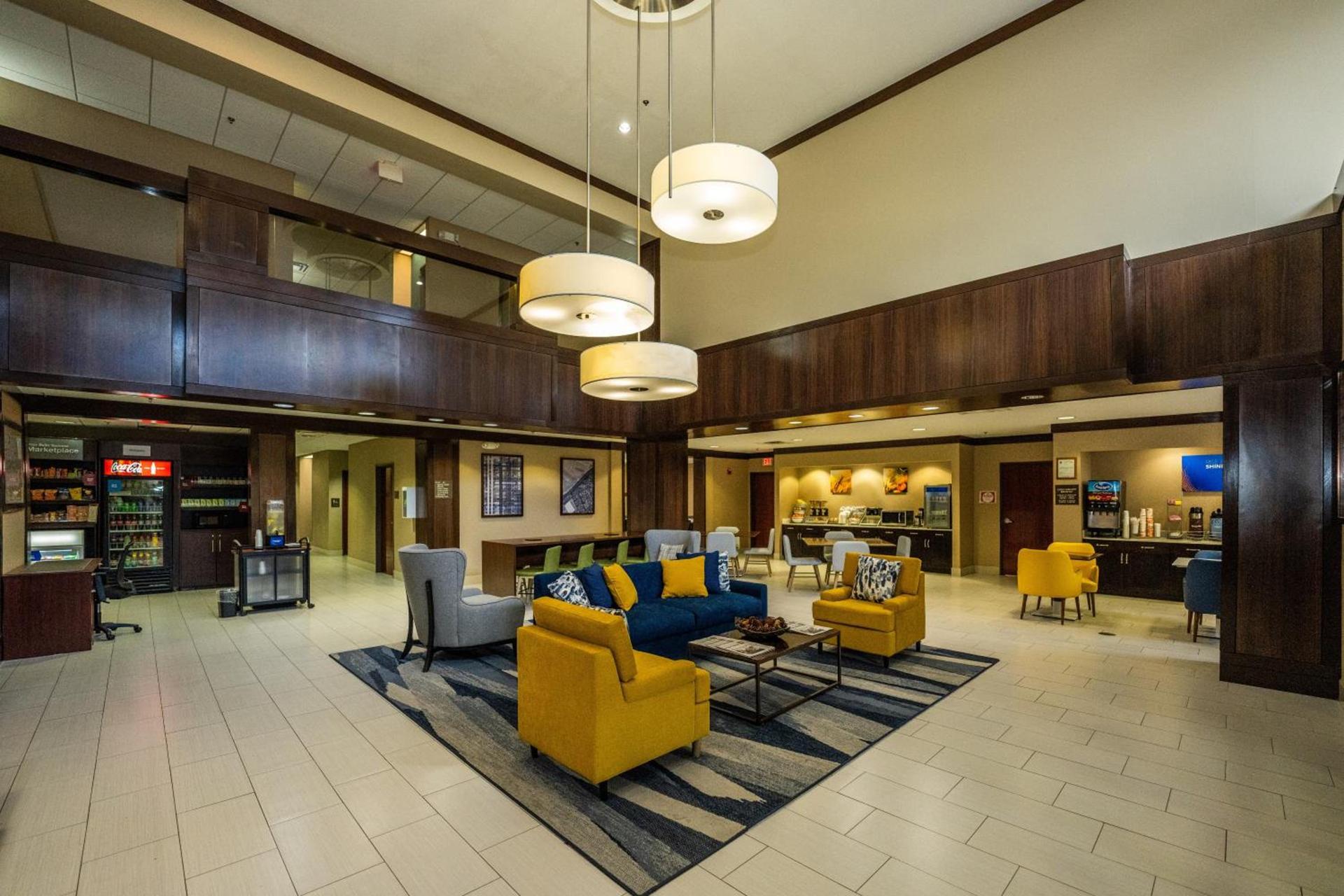 Comfort Suites Houston West at Clay Road photo 95