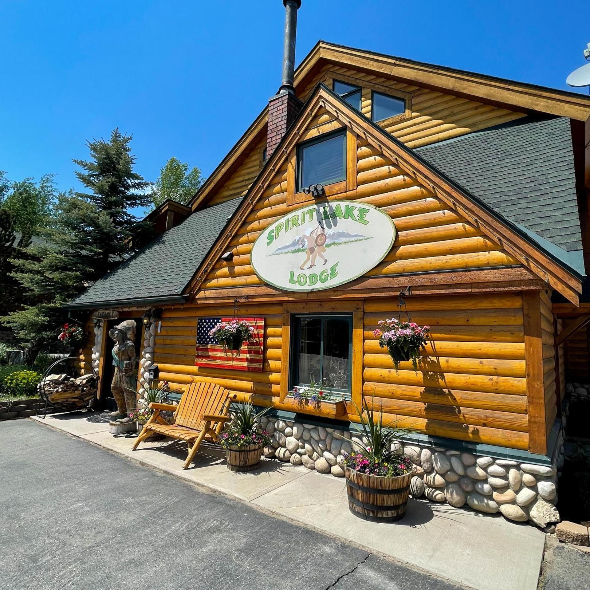 Spirit Lake Lodge photo 15