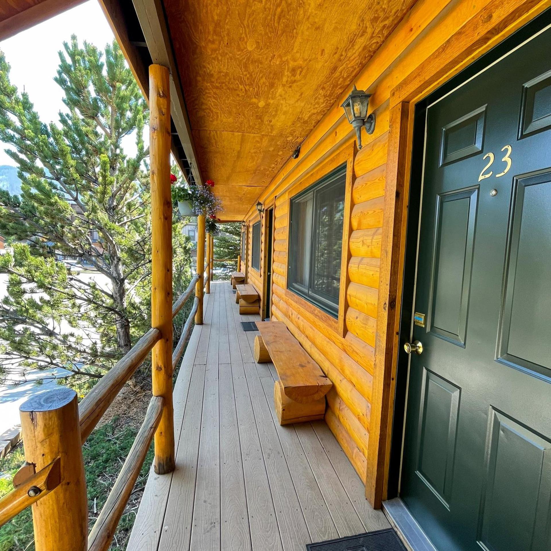 Spirit Lake Lodge photo 18