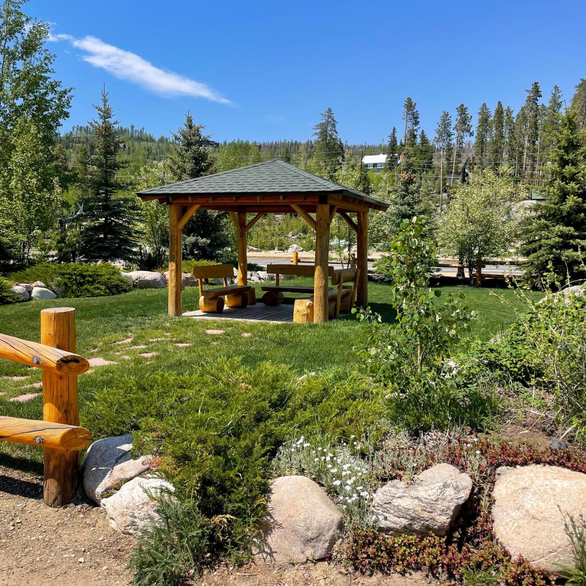 Spirit Lake Lodge photo 24