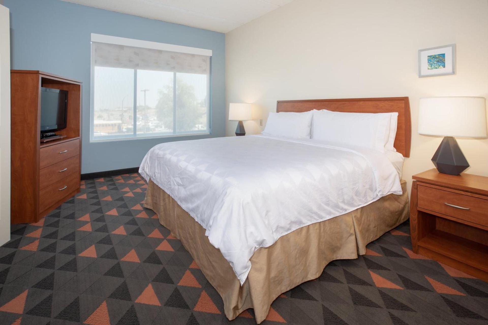 Holiday Inn & Suites Goodyear - West Phoenix Area by IHG photo 19