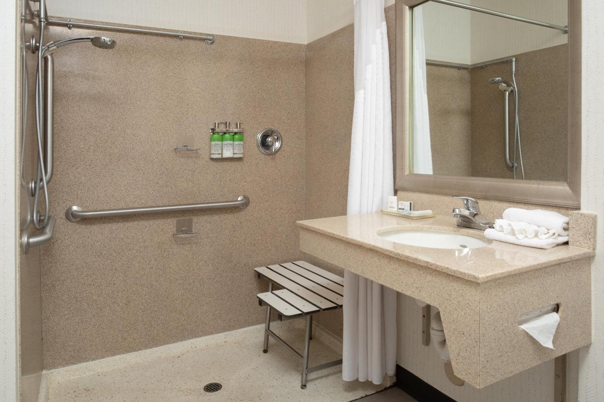 Holiday Inn & Suites Goodyear - West Phoenix Area by IHG photo 35