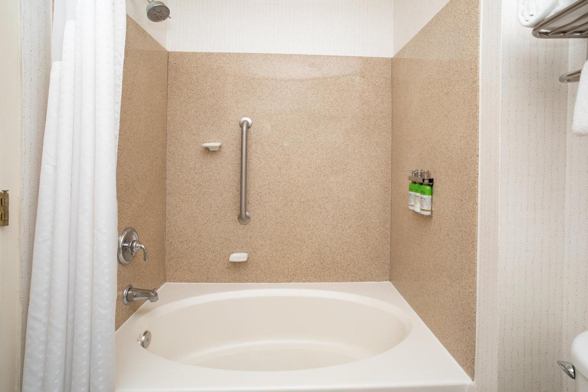 Holiday Inn & Suites Goodyear - West Phoenix Area by IHG photo 25
