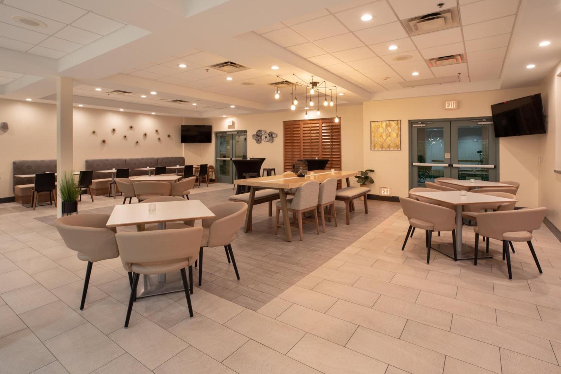 Holiday Inn & Suites Goodyear - West Phoenix Area by IHG photo 12