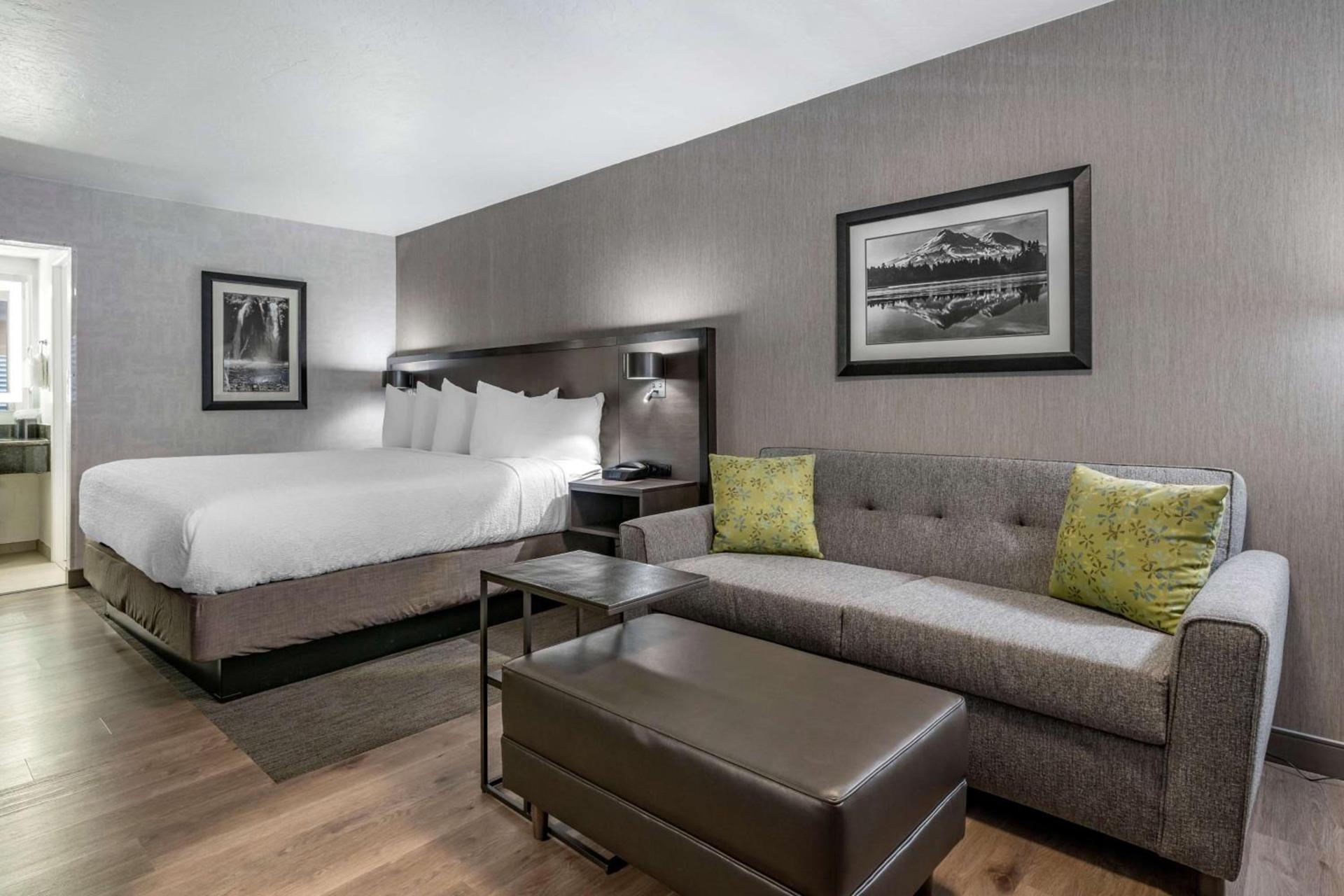 Best Western Plus Hilltop Inn photo 5