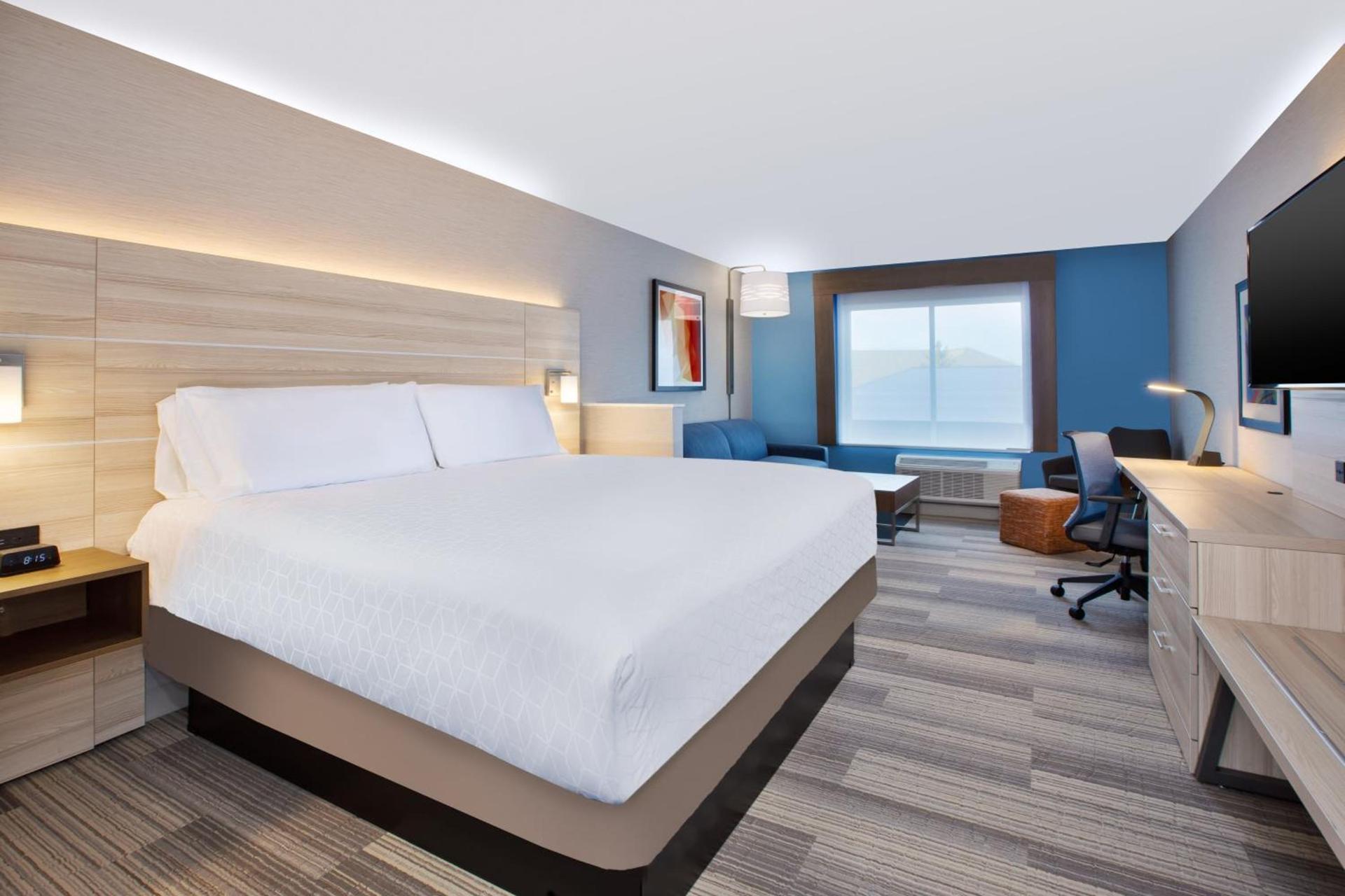 Holiday Inn Express & Suites Wooster by IHG photo 35