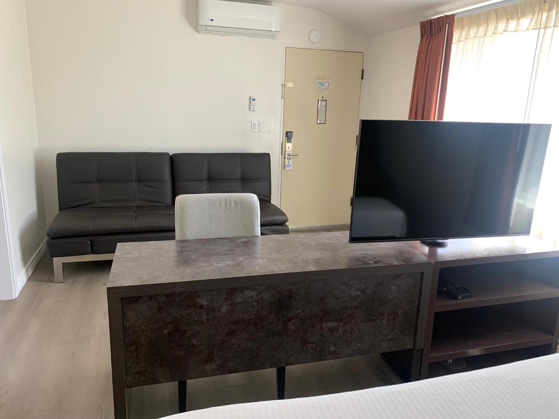 Oasis Inn and Suites photo 55