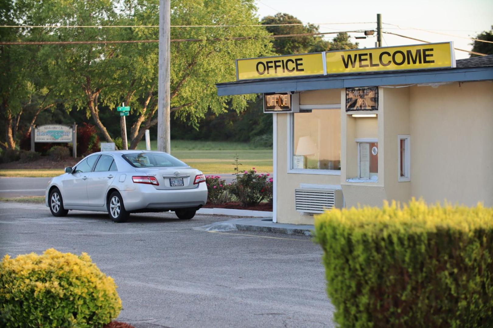 Economy Inn photo 8