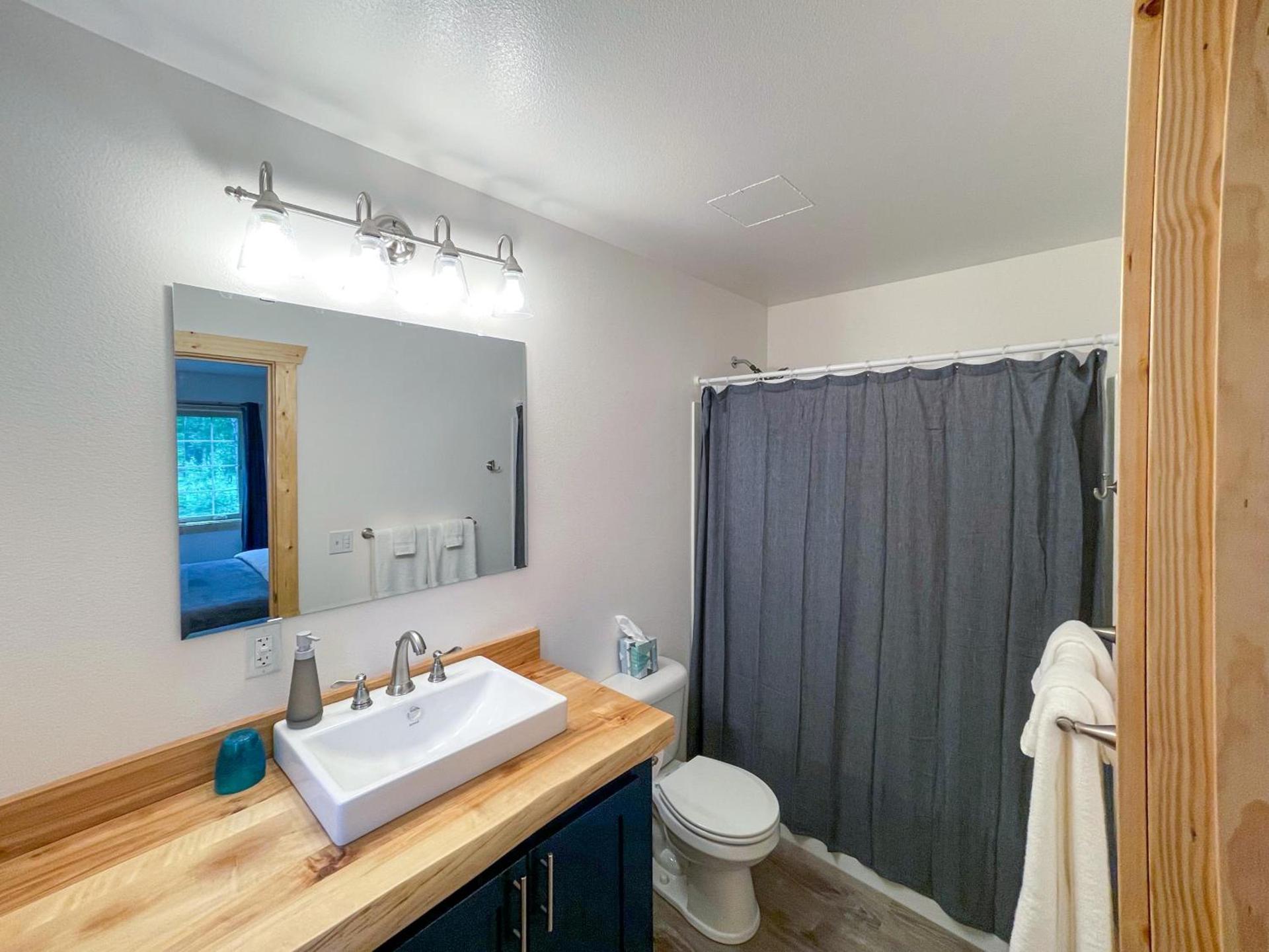 Talkeetna Wilderness Lodge & Cabin Rentals photo 12