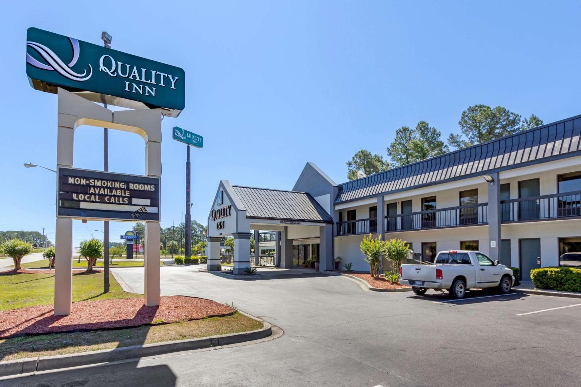 Quality Inn Walterboro I-95 photo 3