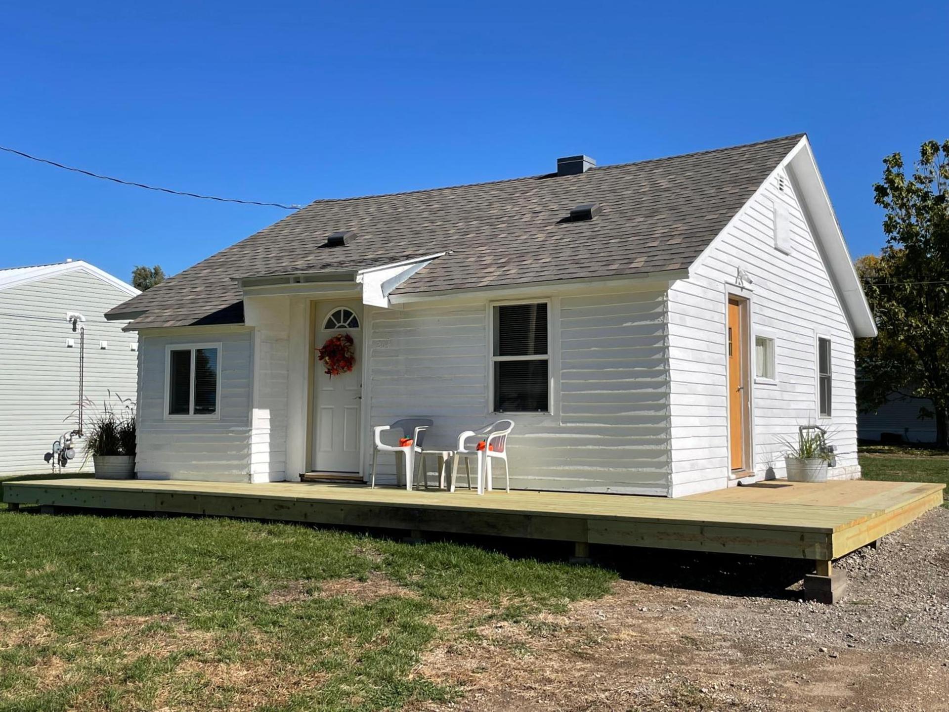 East Side Motel & Cabins photo 34