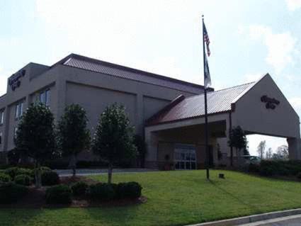 Hampton Inn Cornelia photo 22