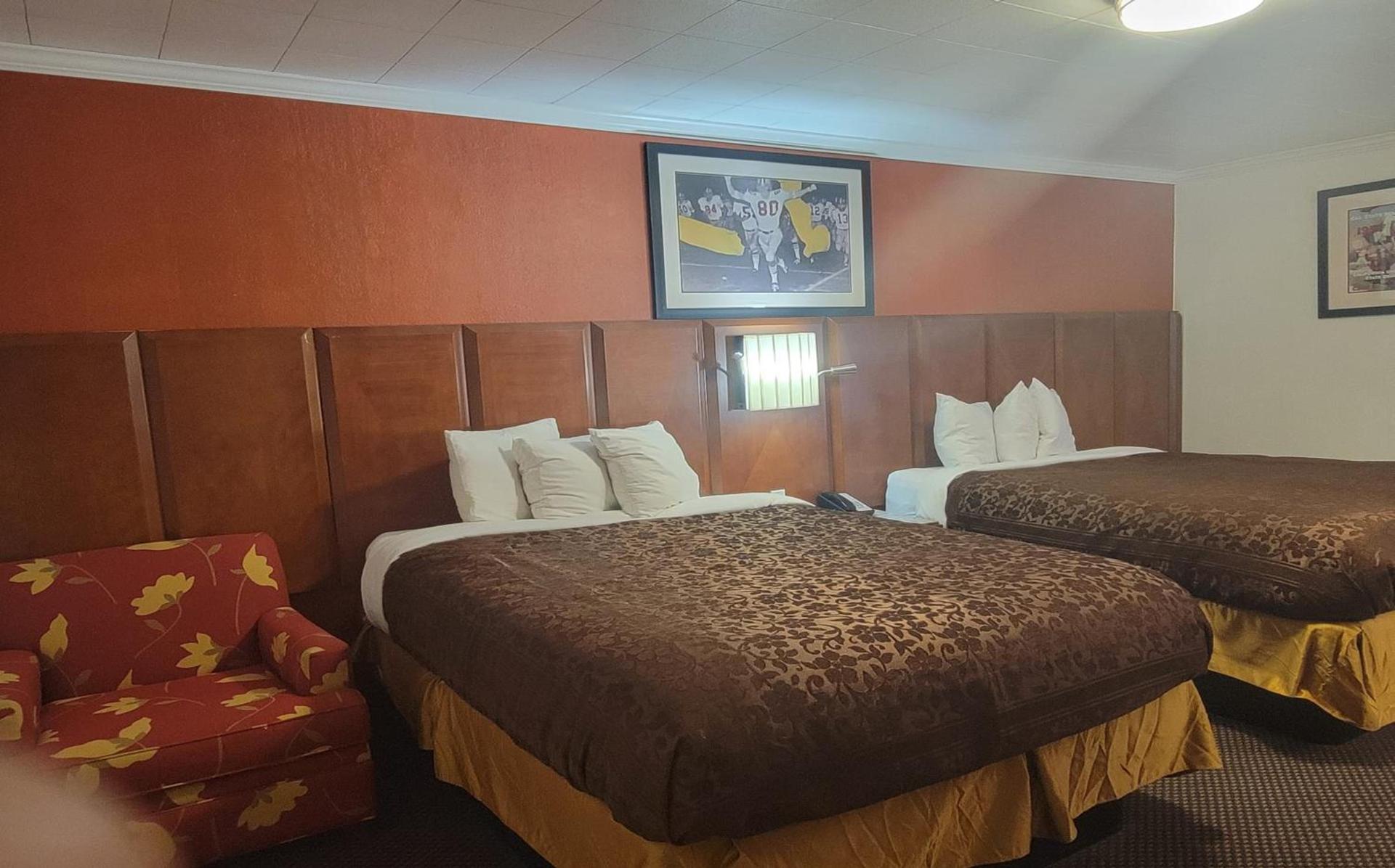 Mountain Star Inn photo 38